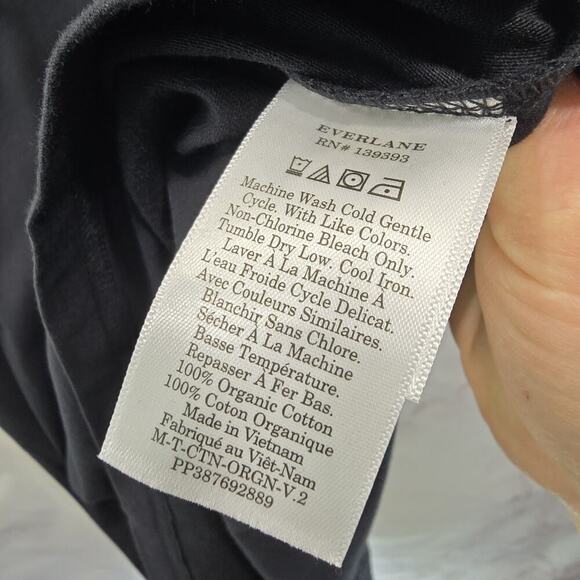 Everlane T Shirt Mens Medium Black Short Sleeve V Organic Cotton Tee Uniform - Picture 8 of 9
